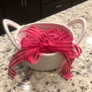 Making A Gift Basket White Rope Pink Filler Bow and Cellophane Easter